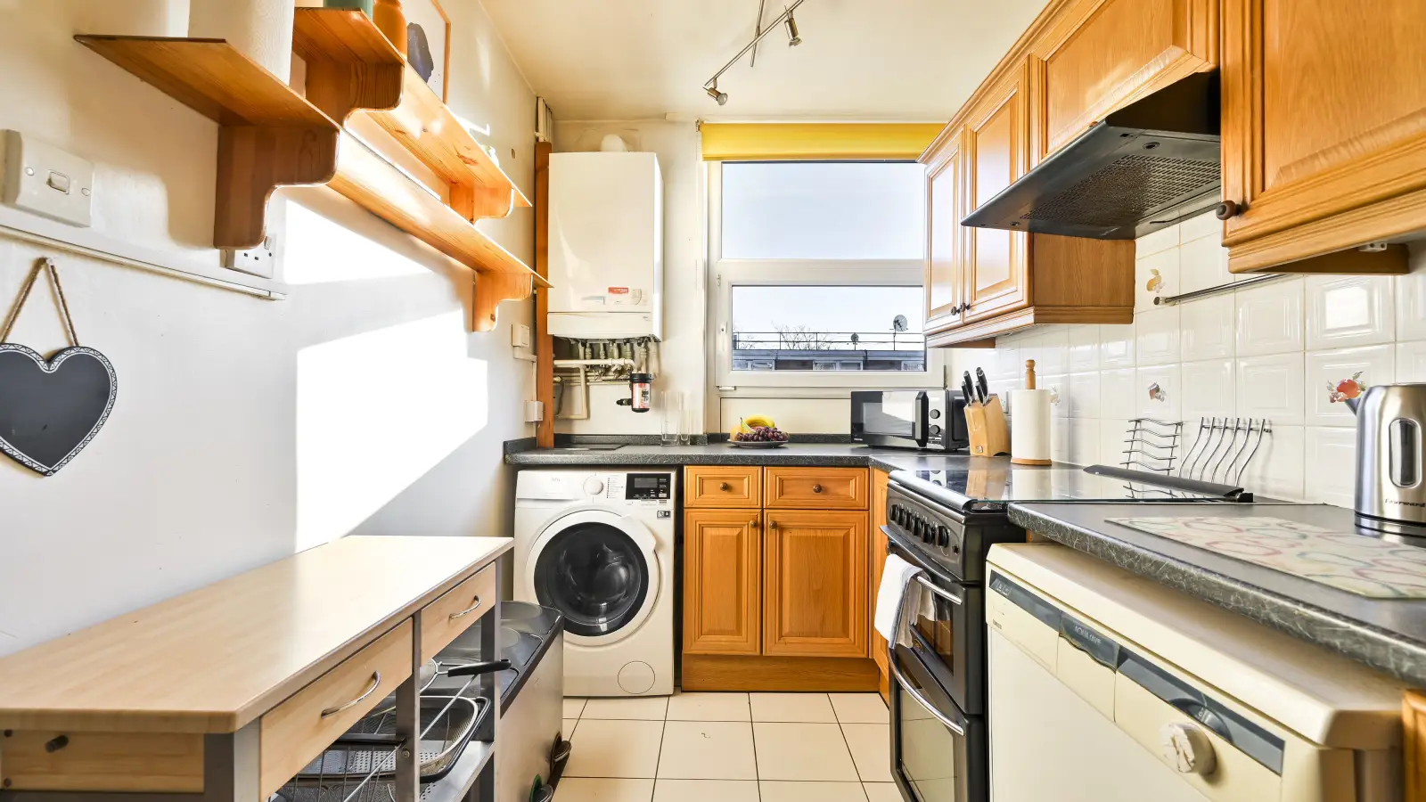 Flat Nutt Street in Greater London
