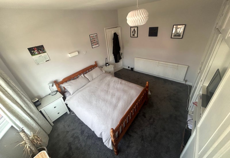 Room Hillbrook Road in Greater London