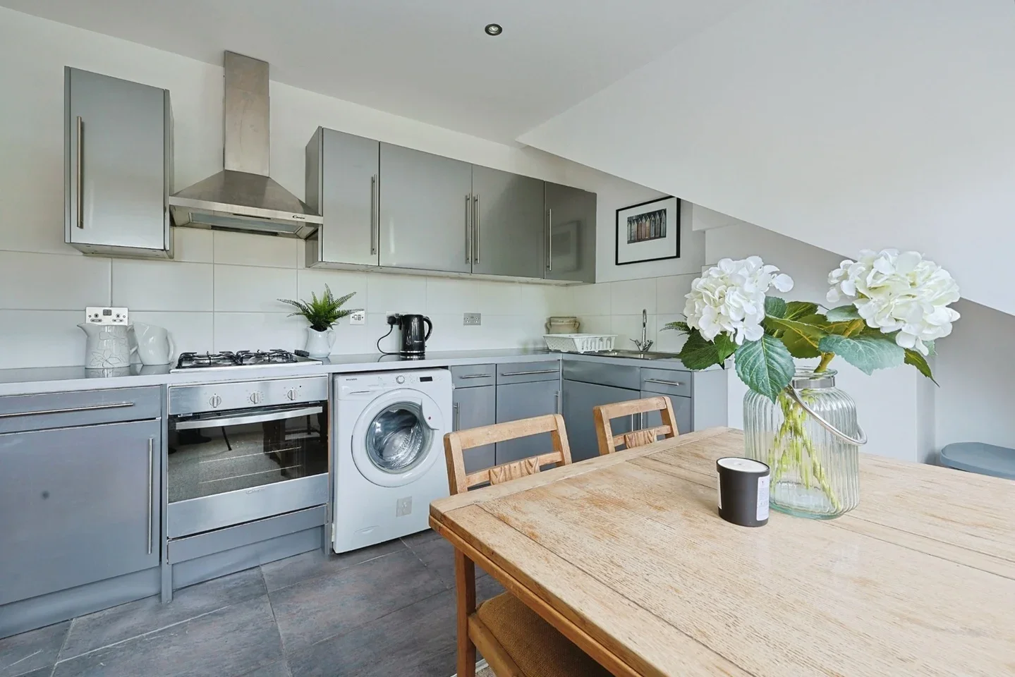 Flat The Vale in Greater London