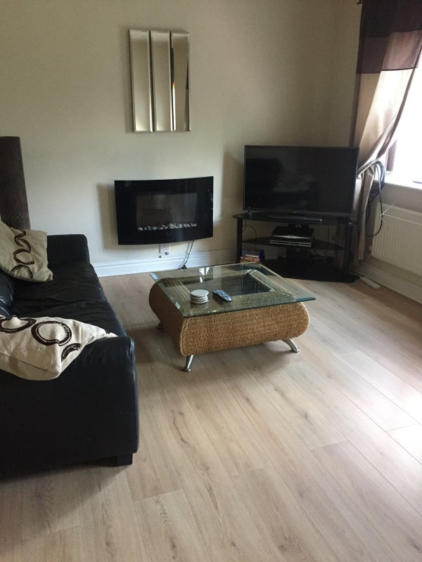 Flat Ruskin Drive in Trafford