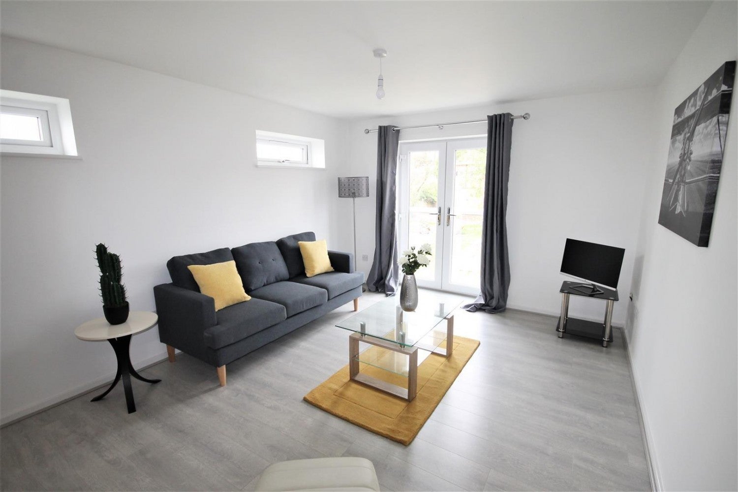 Flat Wellington Road in Salford