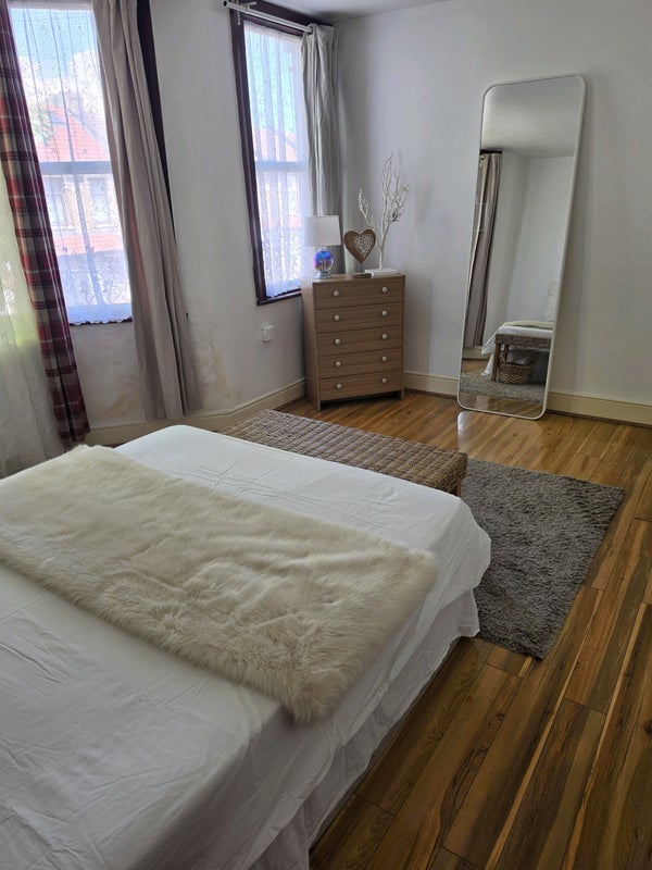 Room Jedburgh Road in Greater London