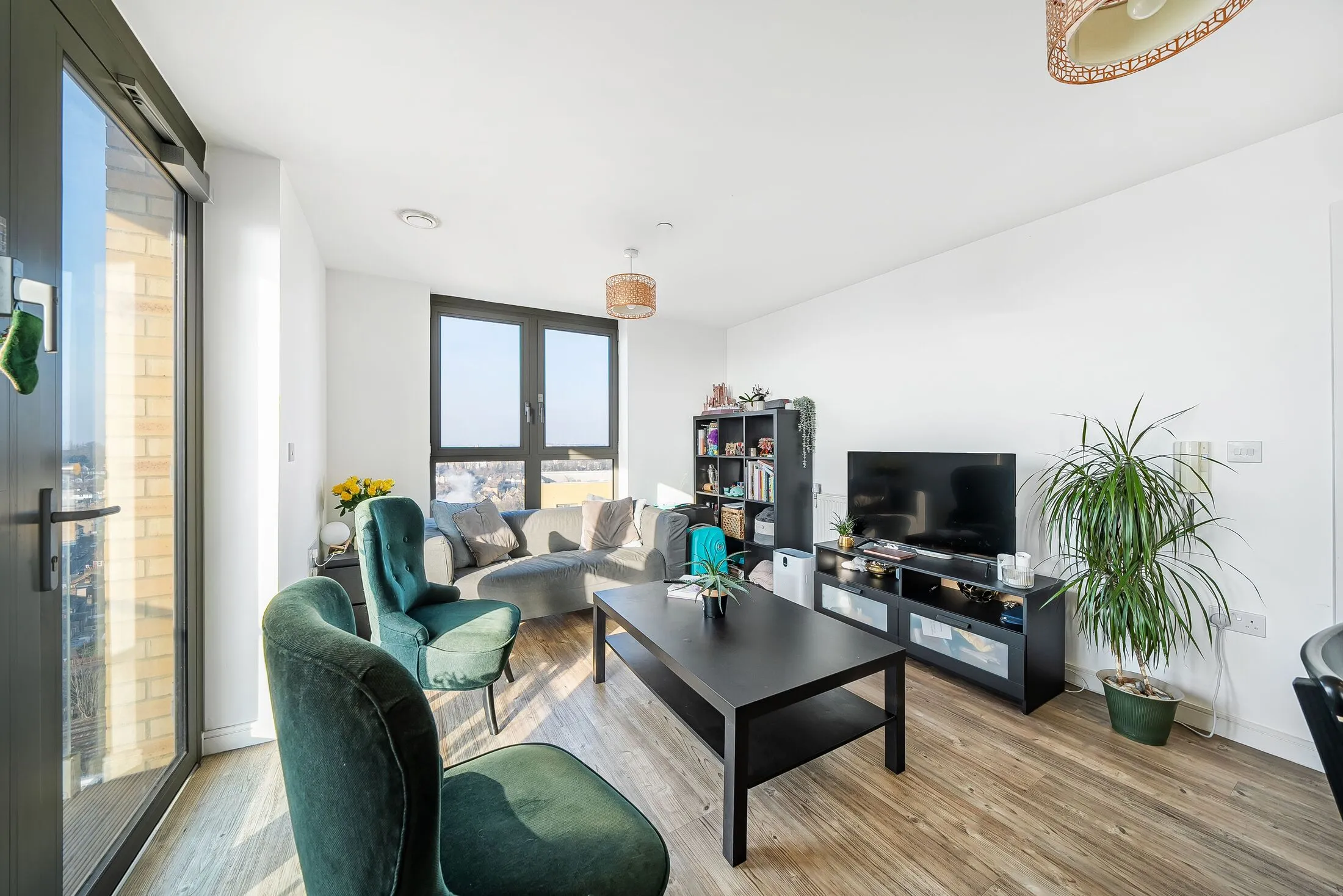Flat Vian Street in Greater London