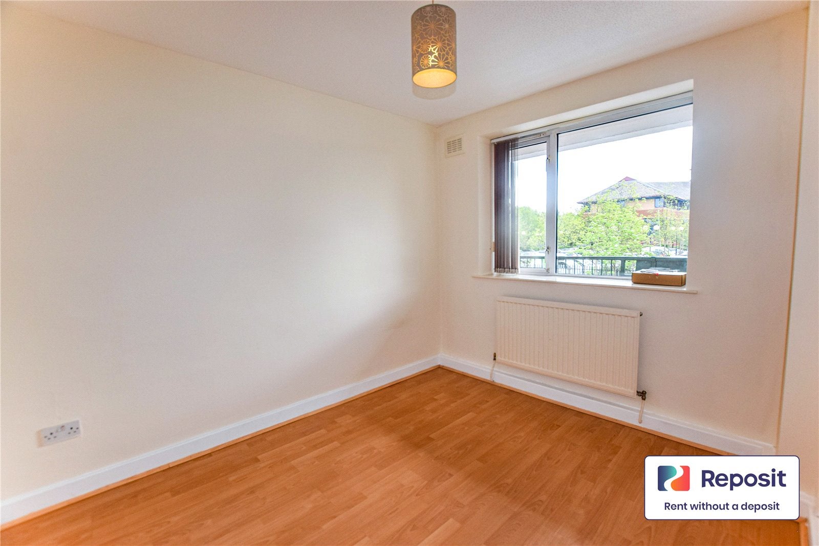 Flat Eccles New Road in Salford