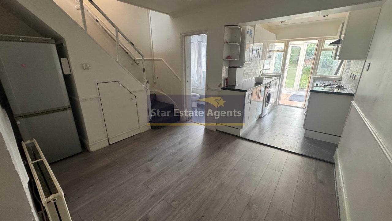 House Beam Avenue in Greater London