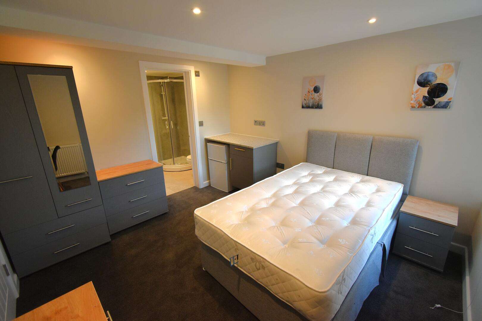 Room The Brent in Dartford