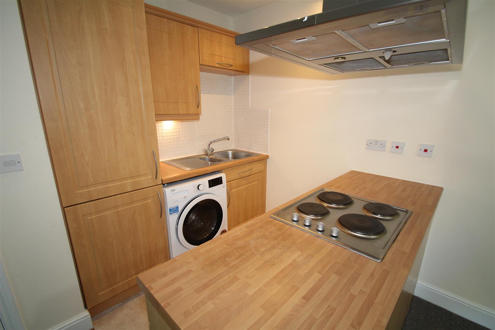 Flat Sovereign Place in Greater London