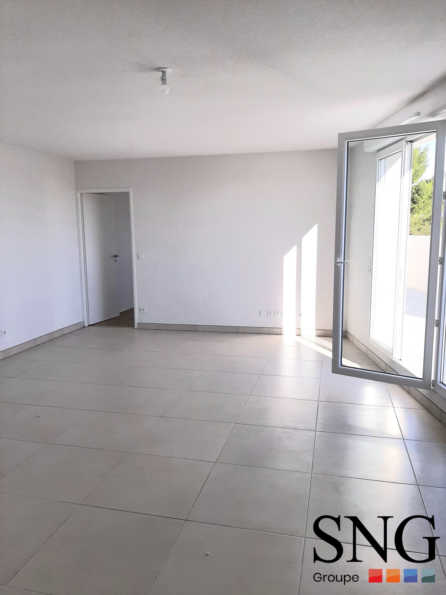 Appartement Rue Jules Raimu à Nîmes