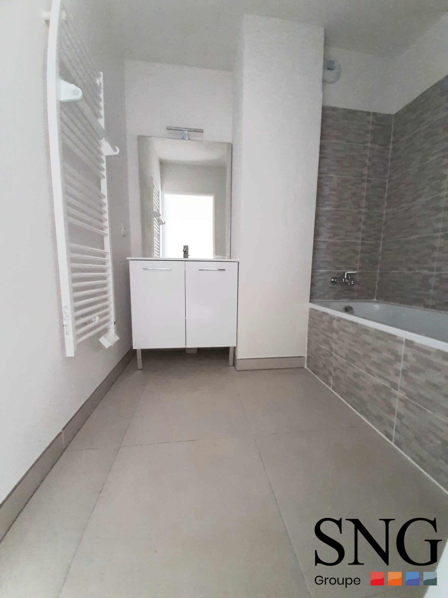 Appartement Rue Jules Raimu à Nîmes