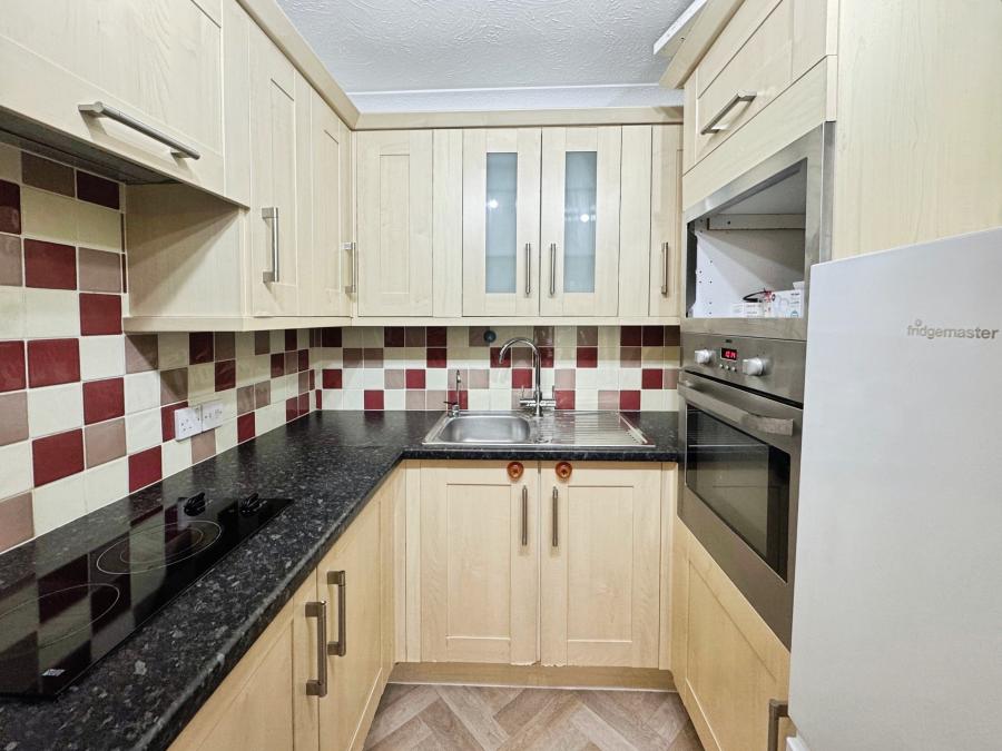 Flat Weymouth Street in Warminster
