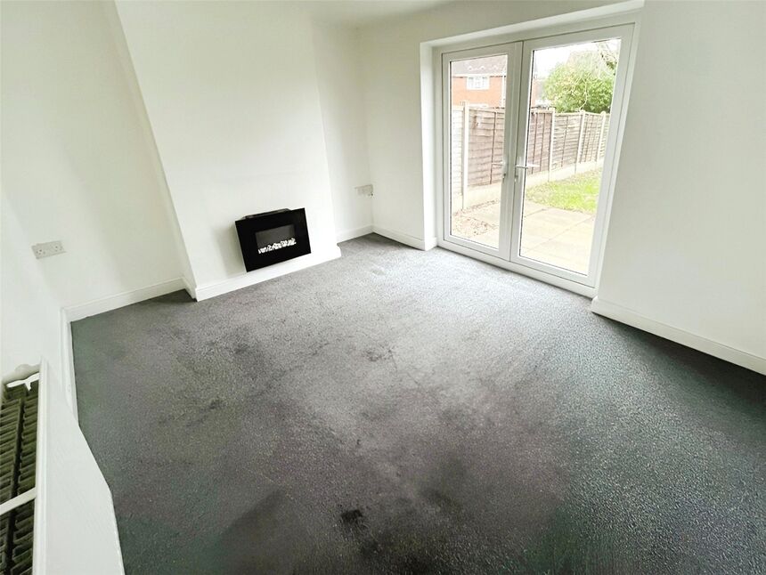Flat Ashmore Avenue in Wolverhampton