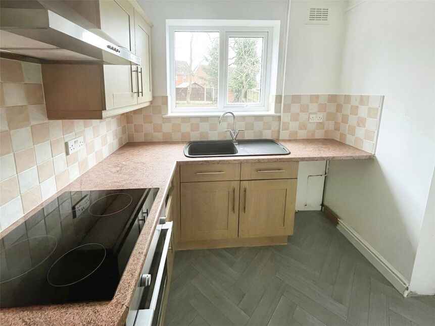 Flat Ashmore Avenue in Wolverhampton