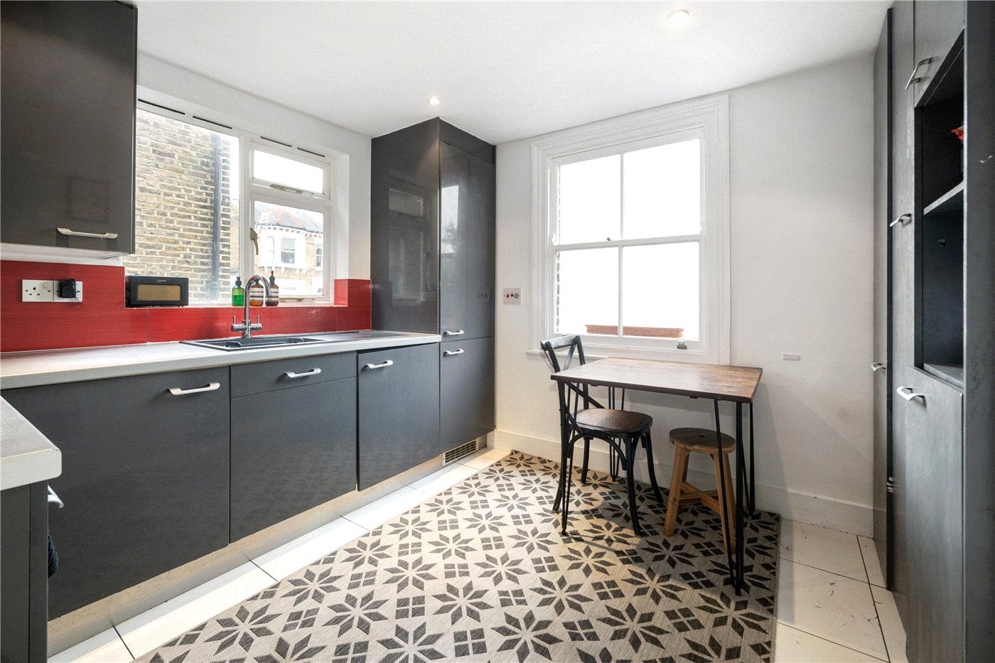 Flat Shenley Road in Greater London
