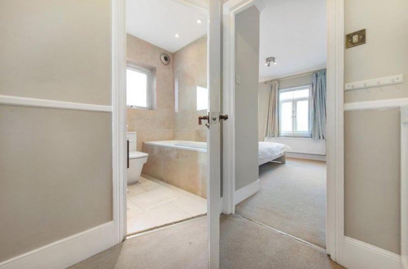 Flat Effra Road in Greater London