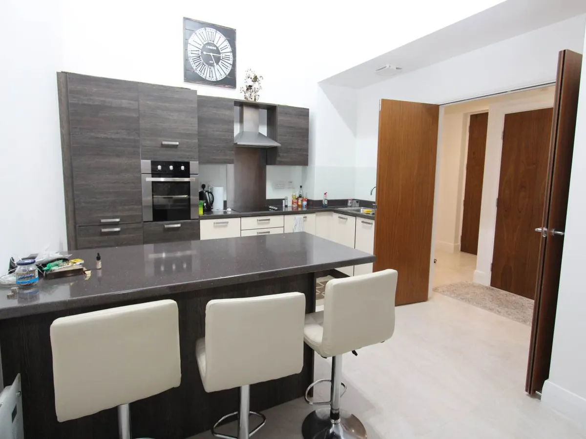 Flat West Close in Cardiff