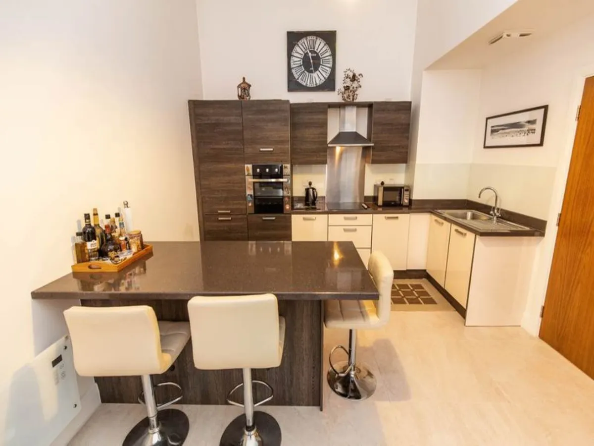 Flat West Close in Cardiff