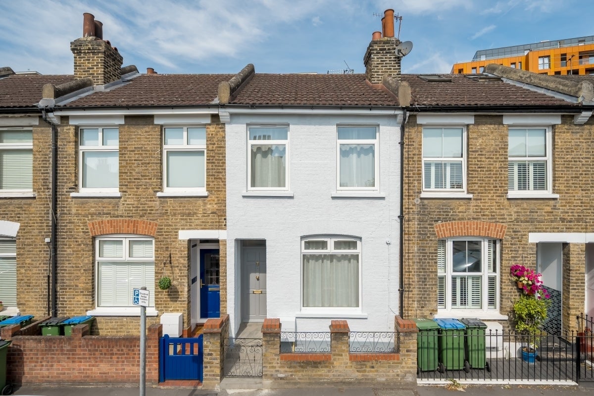 House Christchurch Way in Greater London