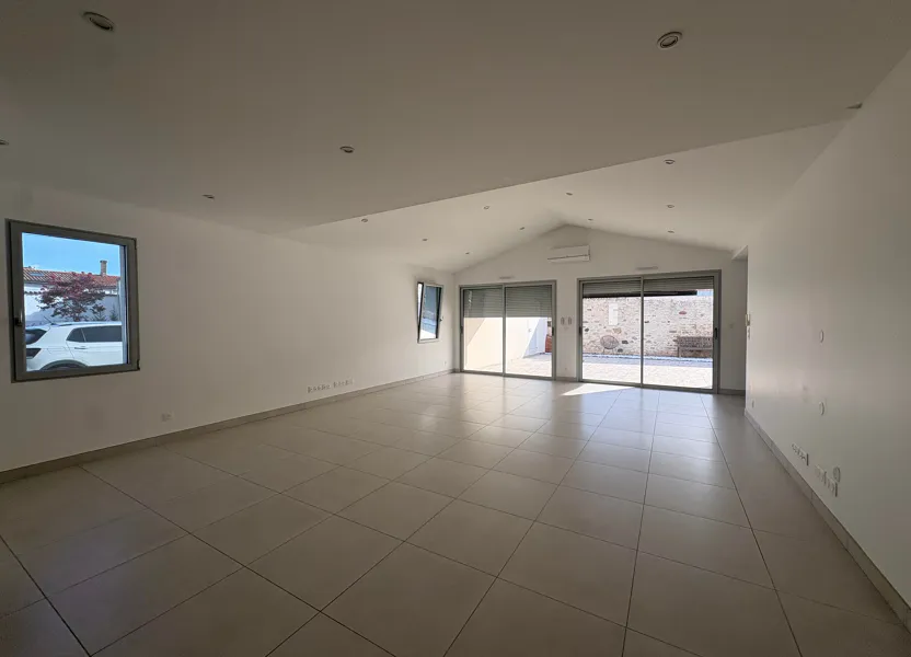 Maison Square Simone Veil à Nieul-sur-Mer