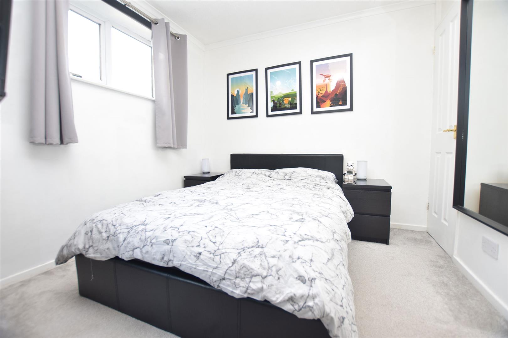 Flat Thistledown Close in Gillingham