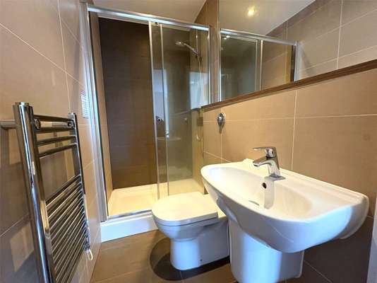 Flat Sillavan Way in Salford