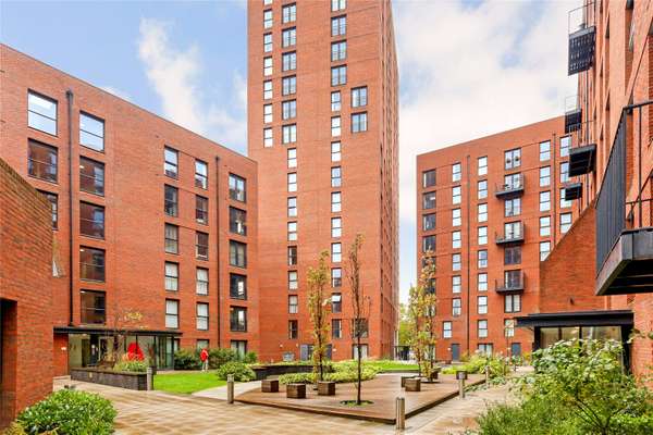 Flat Sillavan Way in Salford
