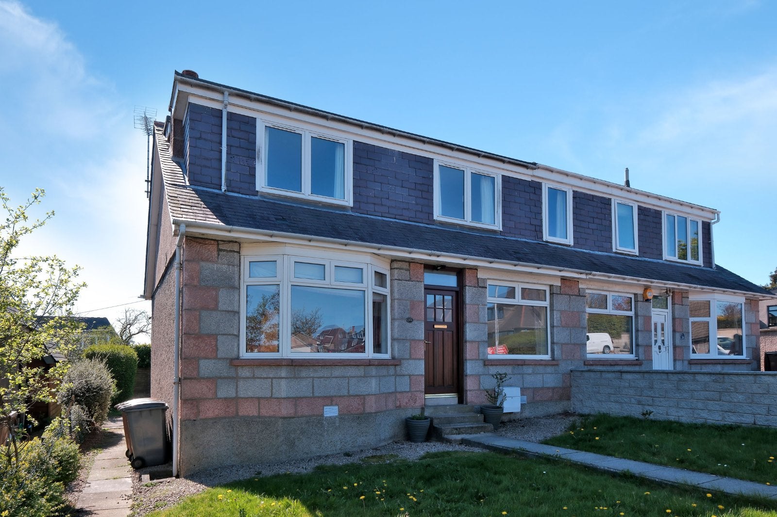 House Morningside Road in Aberdeen City