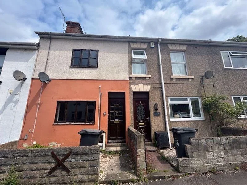 House Marlborough Street in Swindon