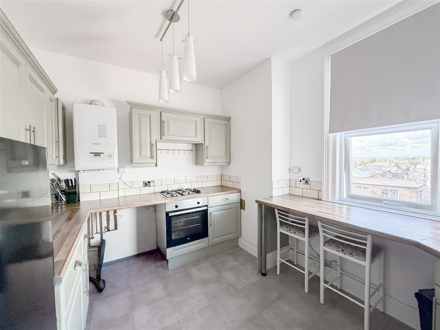 Flat Clifford Road in Rother