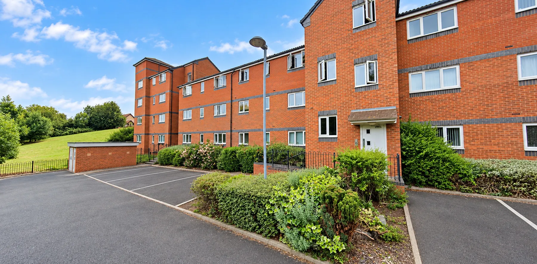 Flat Peel Drive in Tamworth