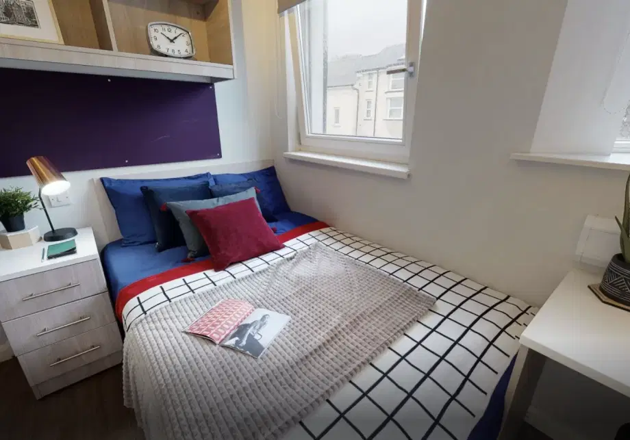 Room Newmarket Road in Brighton
