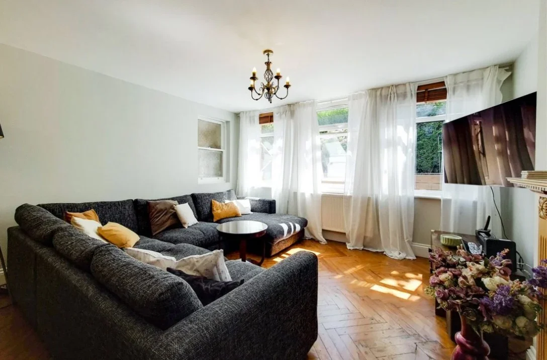 Flat Cromwell Place in Greater London