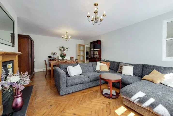 Flat Cromwell Place in Greater London