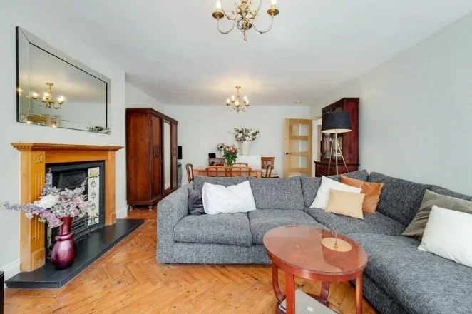 Flat Cromwell Place in Greater London