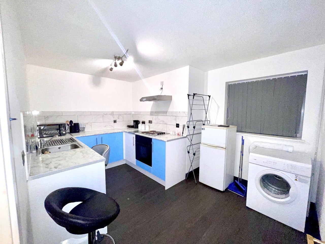 Flat Garrick Drive in Greater London