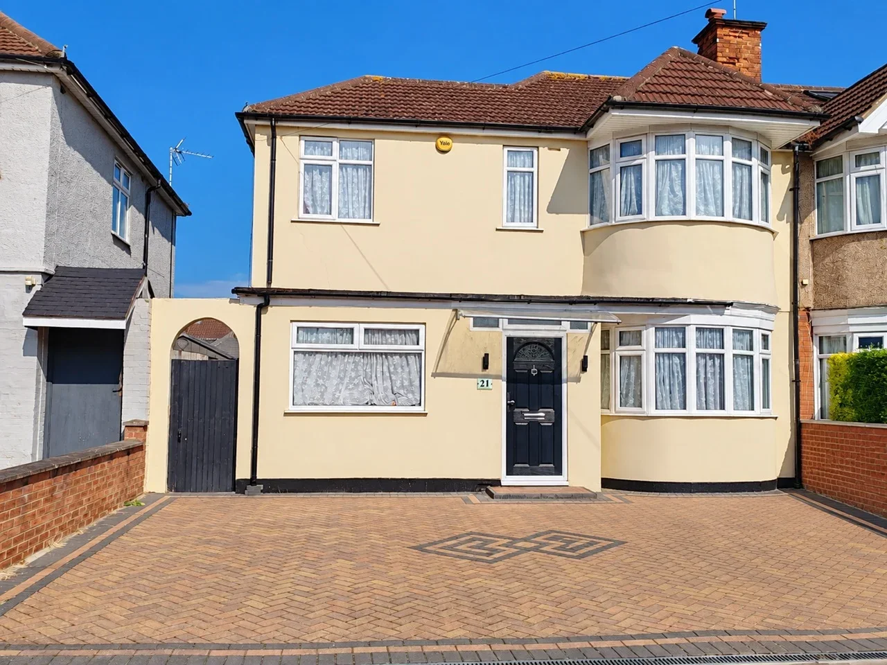 House Lulworth Gardens in Greater London