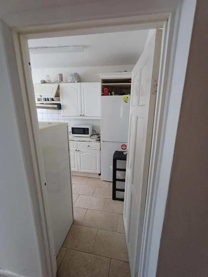 Flat Iona Close in Greater London