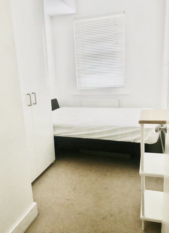 Room Maygrove Road in Greater London