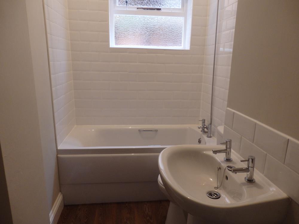 Flat Lansdowne Road in Bedford
