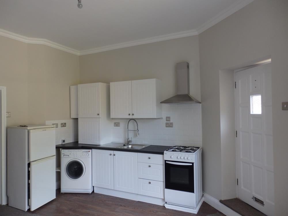 Flat Lansdowne Road in Bedford