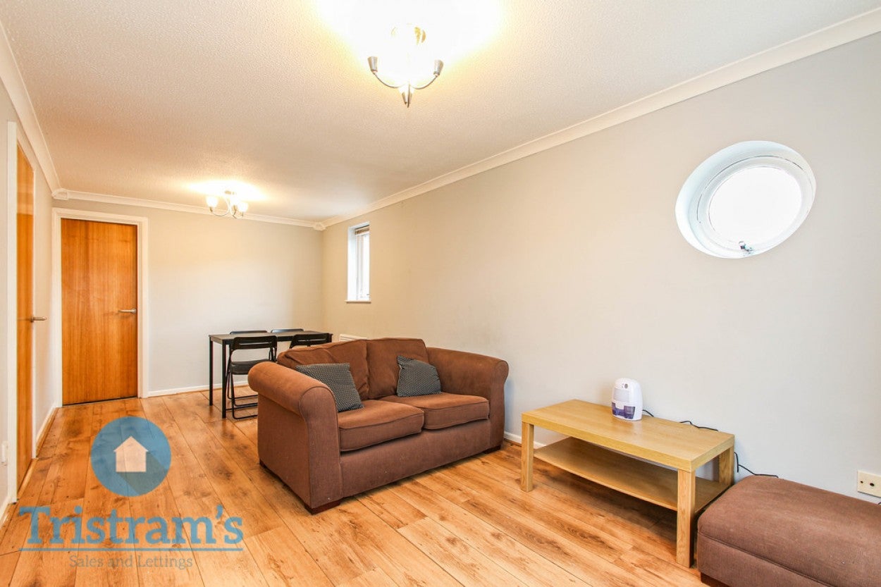 Room Barrique Road in Nottingham