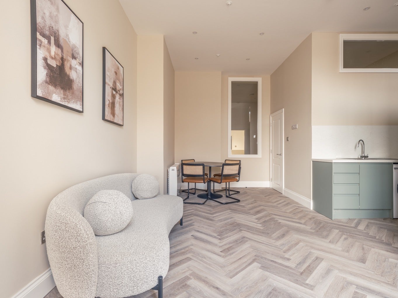 Flat Clayton Street West in Newcastle upon Tyne