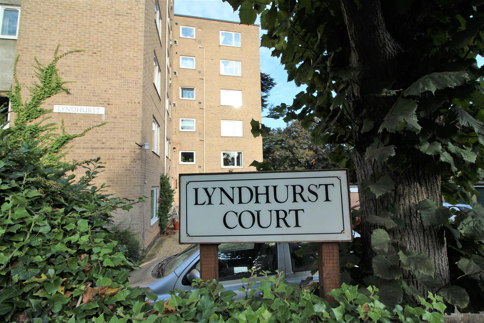 Flat Albert Road in Leicester