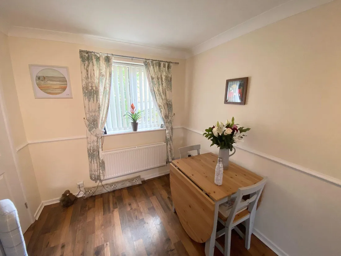 House Dan yr Ardd in Caerphilly