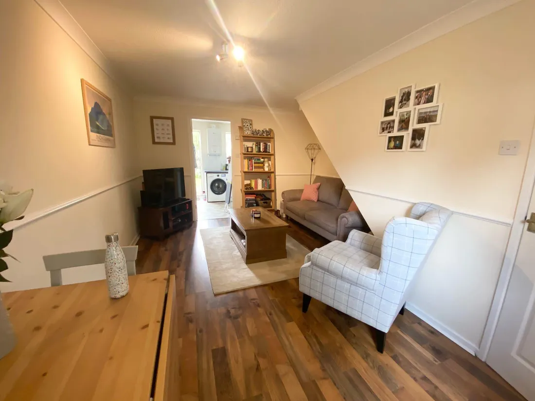 House Dan yr Ardd in Caerphilly