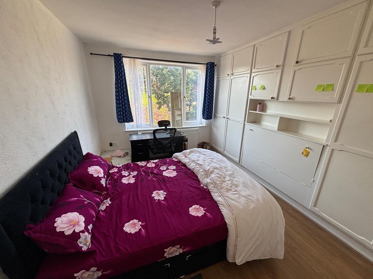 Room Hook Rise North in Greater London