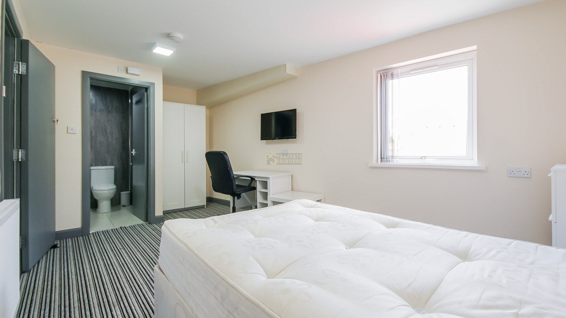 Room Selly Hill Road in Birmingham