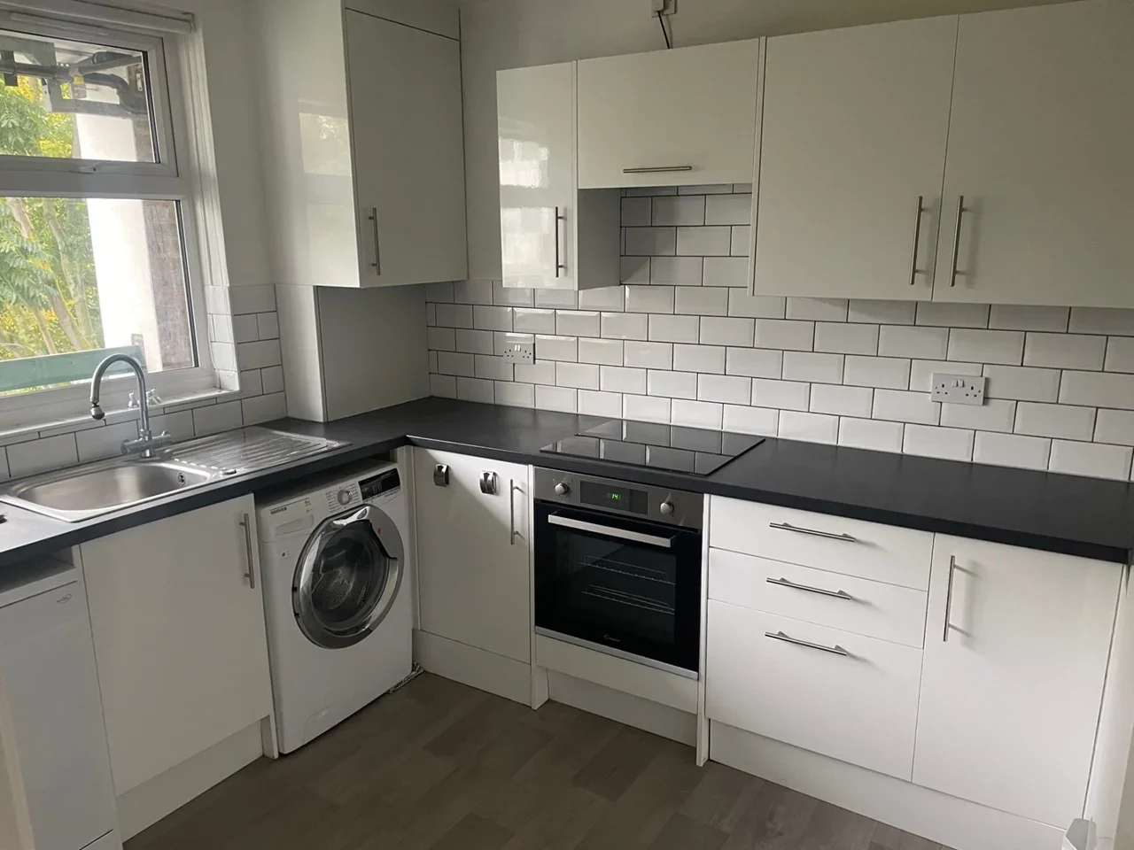 Flat Llewellyn Street in Greater London