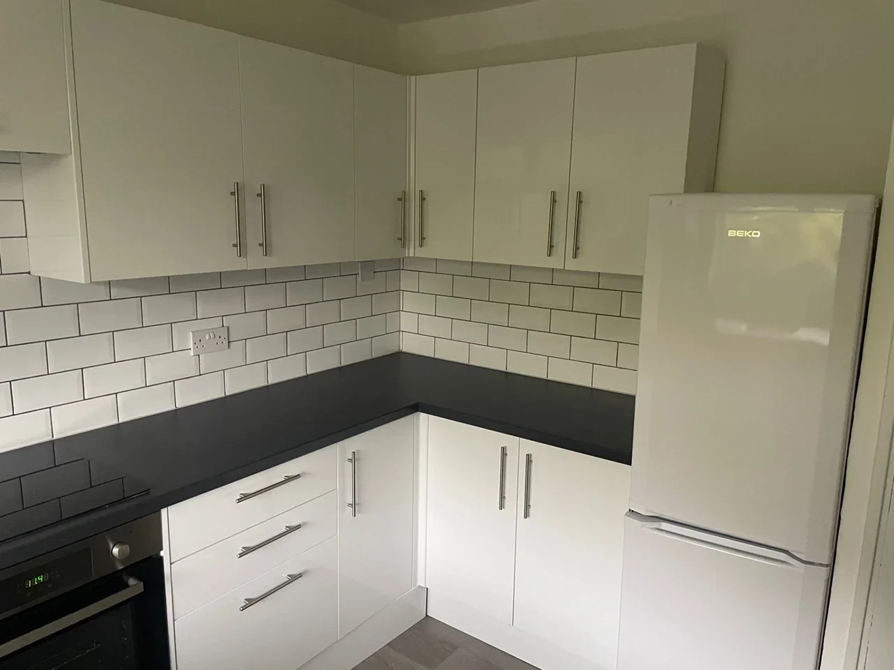 Flat Llewellyn Street in Greater London