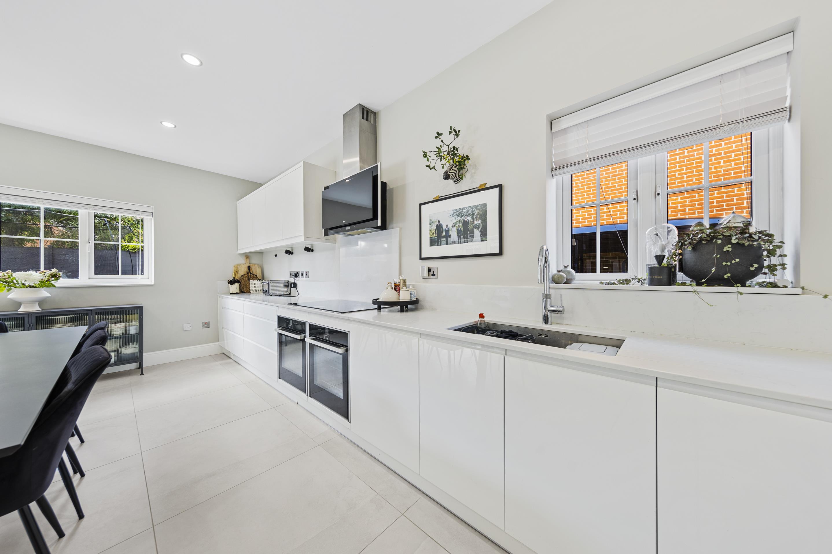 House Chainbridge Court in Thrapston