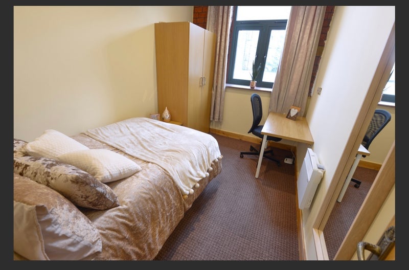 Room Legrams Lane in Bradford